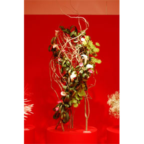 草月いけばな展作品