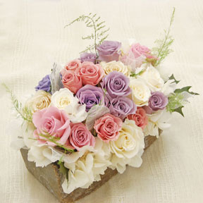 パープル＆ピンク　プリザーブドフラワーのアレンジメント